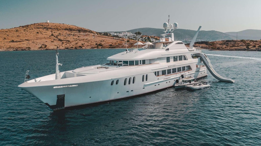 MUSTIQUE Yacht MUSTIQUE Yacht