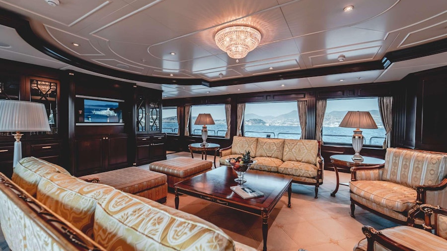 MUSTIQUE Yacht MUSTIQUE Yacht