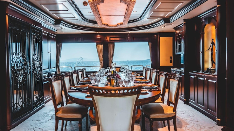 MUSTIQUE Yacht MUSTIQUE Yacht