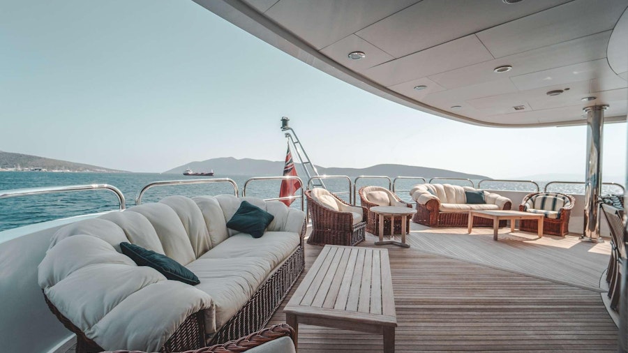 MUSTIQUE Yacht MUSTIQUE Yacht