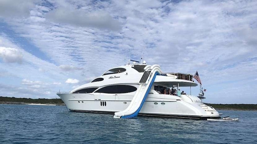 BELLA CONTESSA Yacht BELLA CONTESSA Yacht