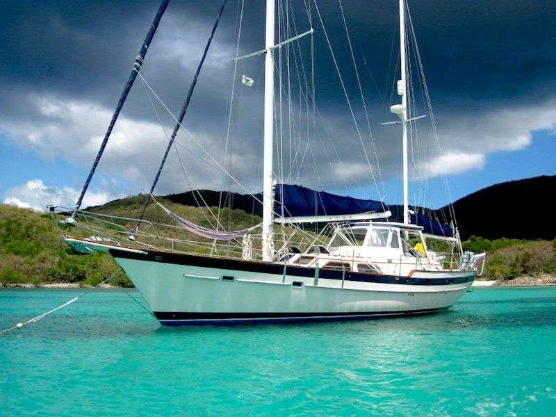 a boat on the water aboard JALAPE&Ntilde;O Yacht for Charter