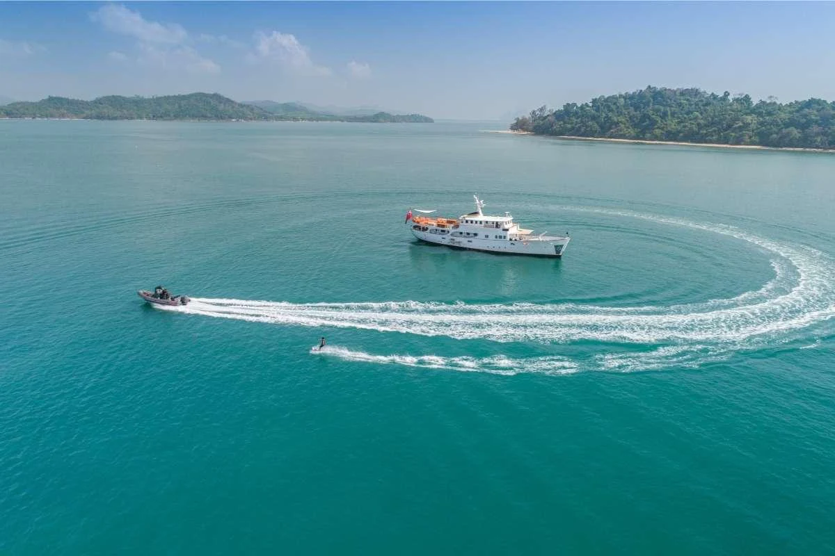 a boat sailing on the sea aboard CAMARA C Yacht for Charter