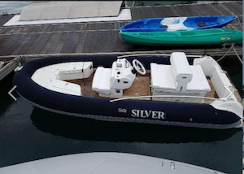 graphical user interface aboard SILVERLINING Yacht for Charter