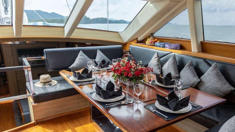SILVERLINING Yacht SILVERLINING Yacht