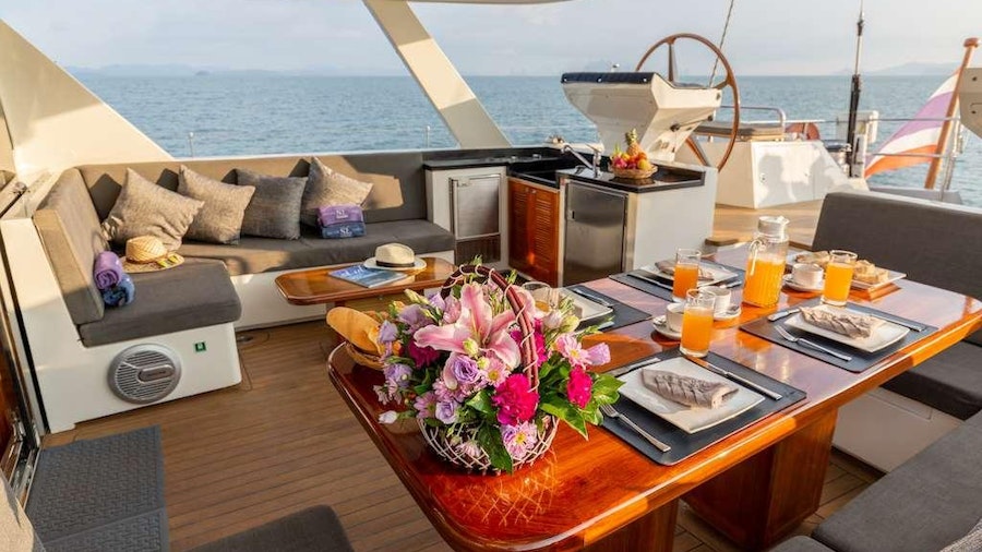 SILVERLINING Yacht SILVERLINING Yacht