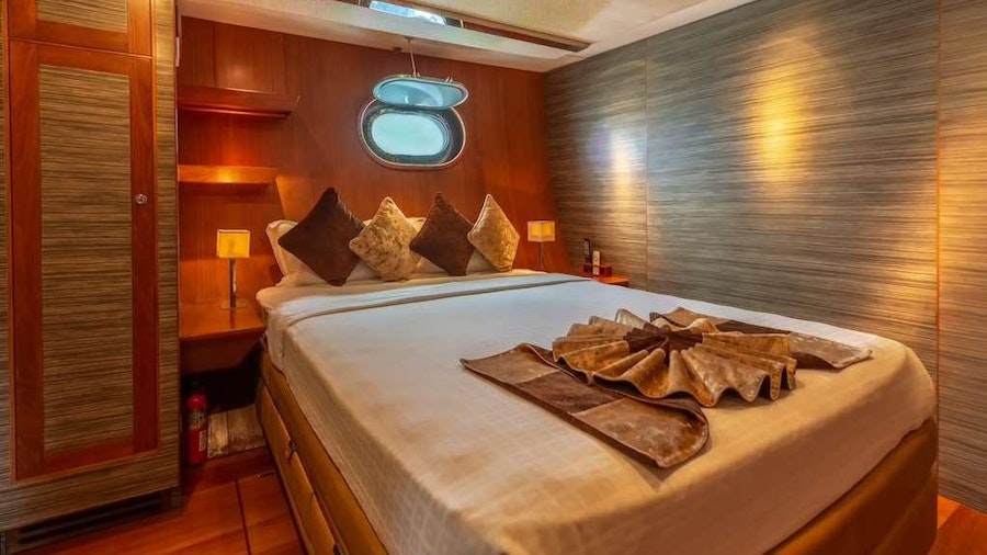 SILVERLINING Yacht SILVERLINING Yacht