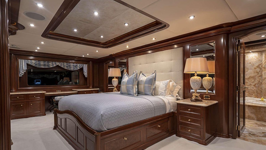 AQUASITION Yacht AQUASITION Yacht