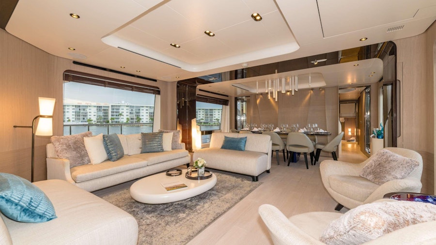 MAJESTIC MOMENTS Yacht MAJESTIC MOMENTS Yacht