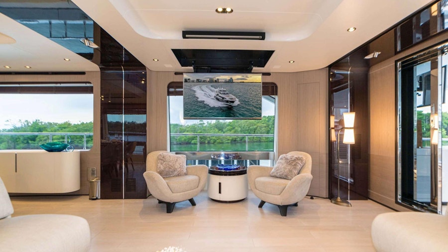 MAJESTIC MOMENTS Yacht MAJESTIC MOMENTS Yacht