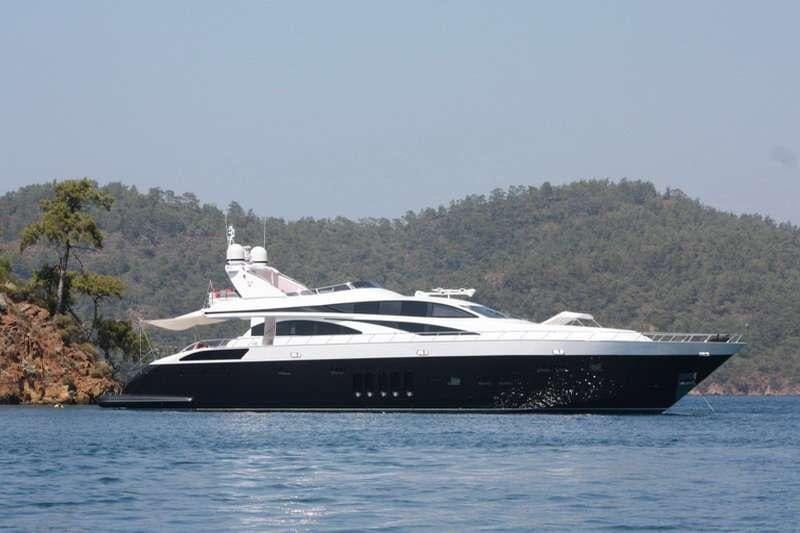 a boat on the water aboard WHITE PEARL Yacht for Charter