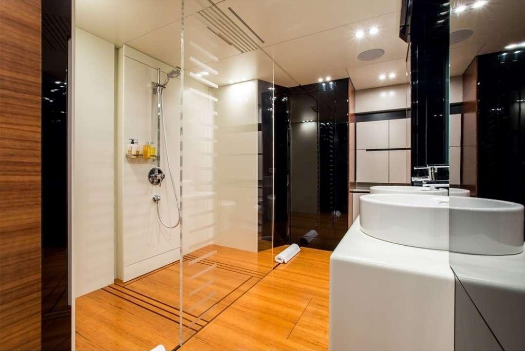 a bathroom with a large tub aboard KEROS ISLAND Yacht for Charter