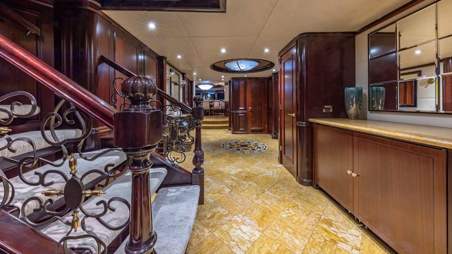 STARSHIP Yacht STARSHIP Yacht