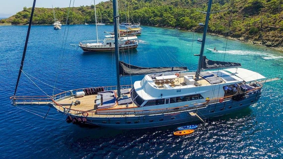 Virtuoso Yacht Virtuoso Yacht
