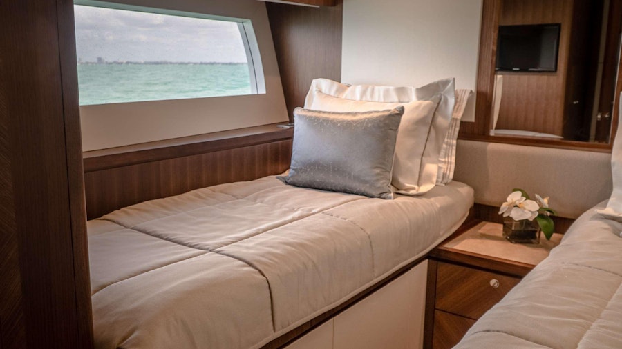 ENTREPRENEUR (100') Yacht ENTREPRENEUR (100') Yacht