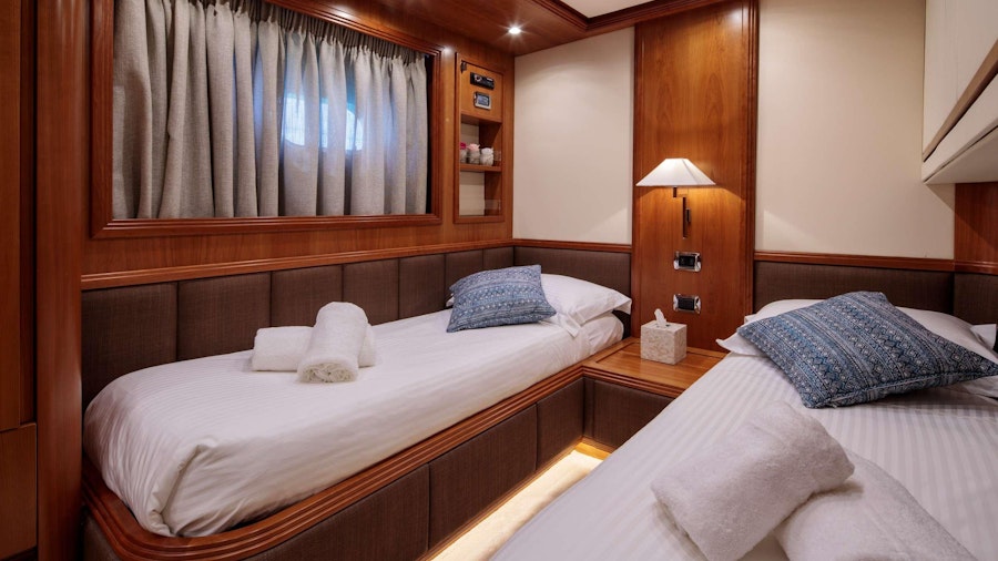 FREEDOM Yacht FREEDOM Yacht