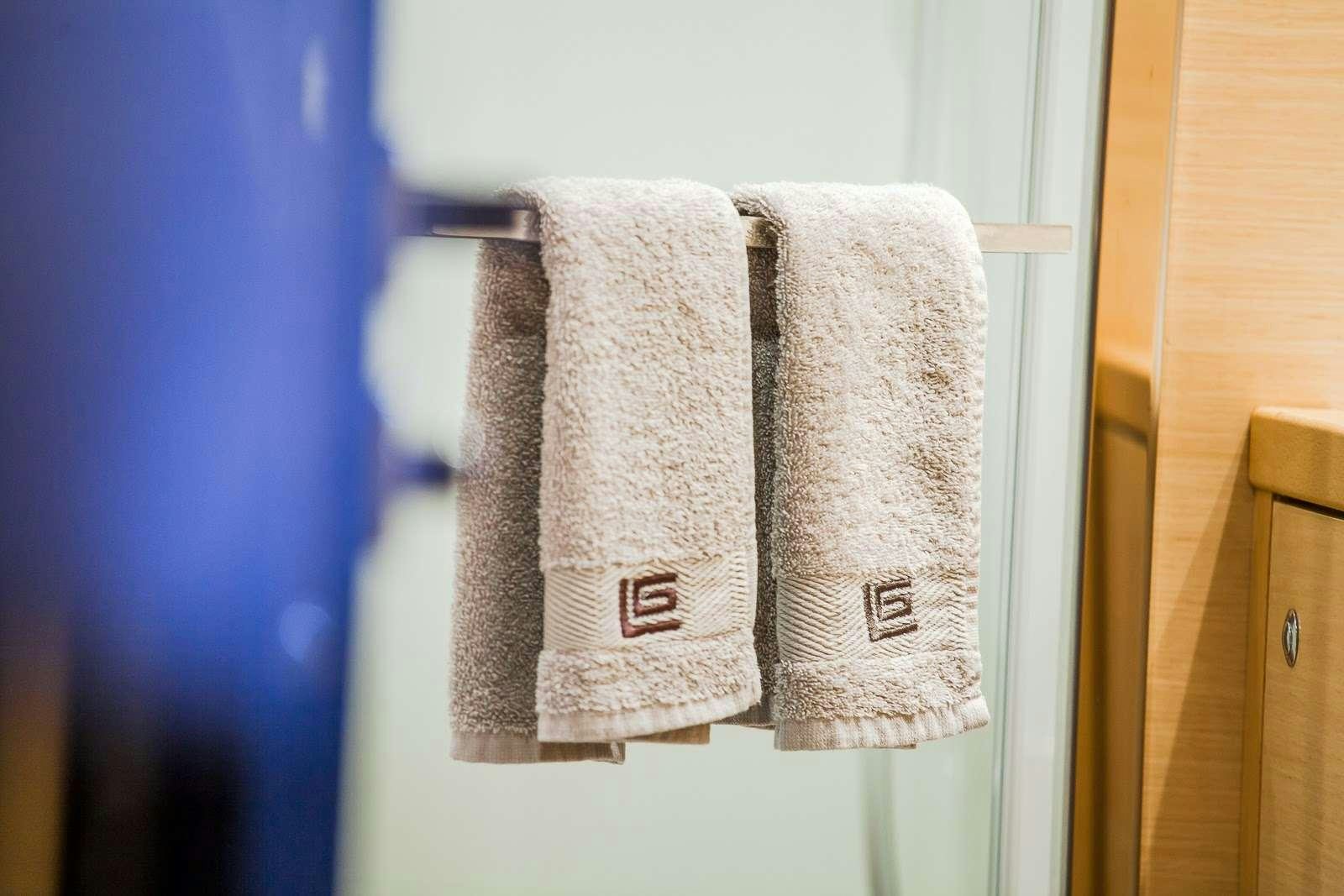 towels on a rack aboard CARPE DIEM Yacht for Charter