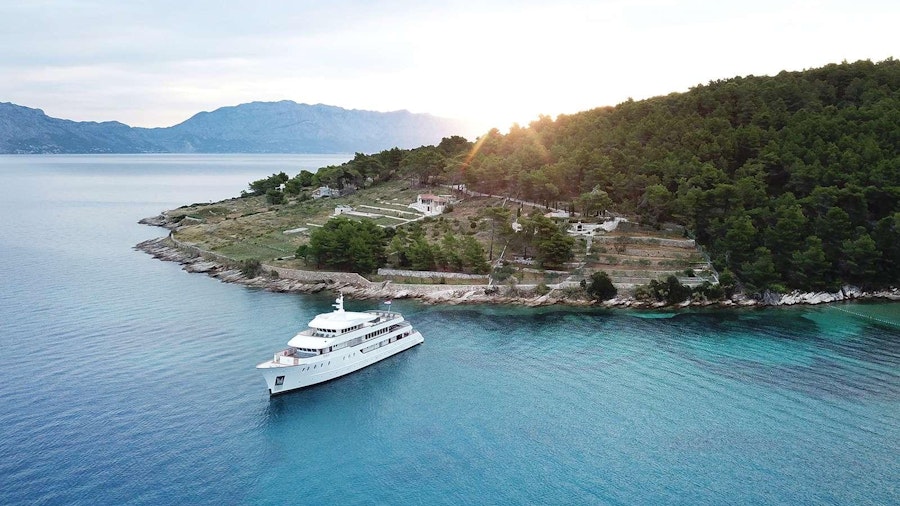 Yolo Yacht Yolo Yacht