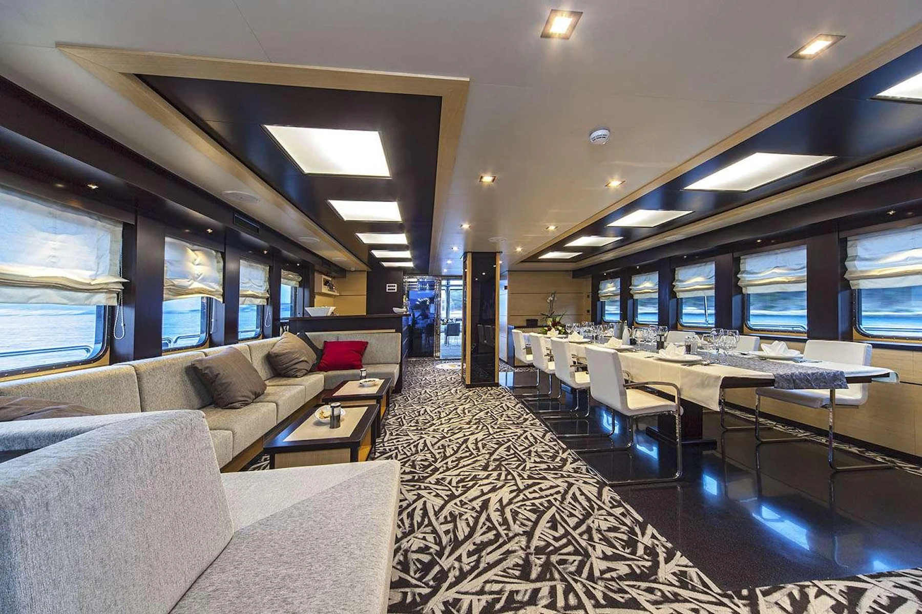 NAVILUX yacht charter 2