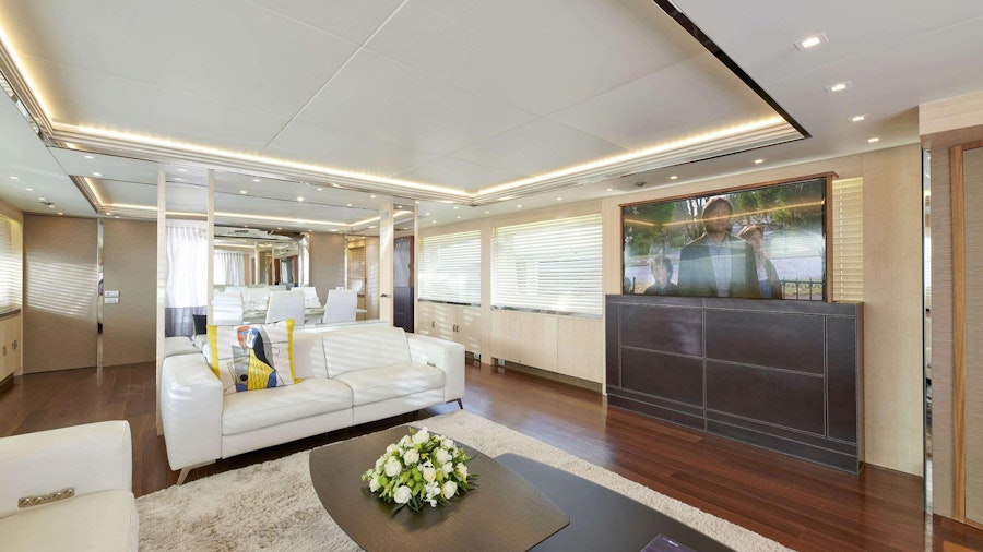 WHITE KNIGHT Yacht WHITE KNIGHT Yacht