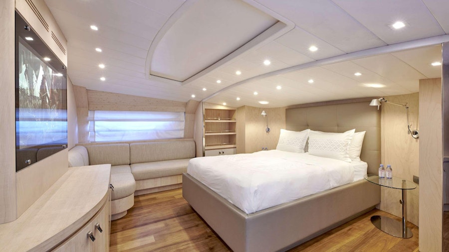 WHITE KNIGHT Yacht WHITE KNIGHT Yacht