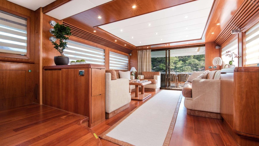 SALTY Yacht SALTY Yacht