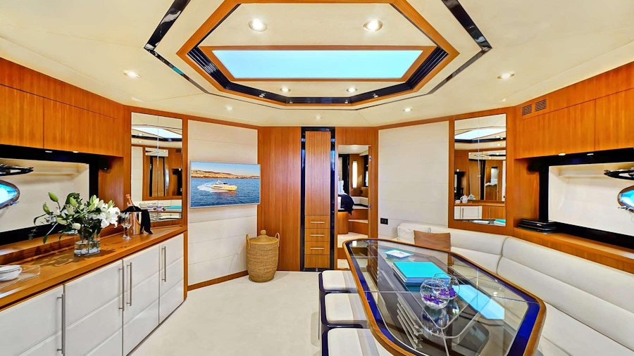 SEA U Yacht SEA U Yacht