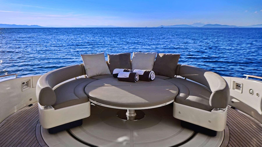 SEA U Yacht SEA U Yacht