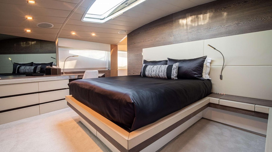 M Yacht M Yacht