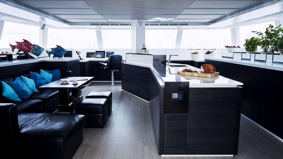 19TH HOLE Yacht 19TH HOLE Yacht