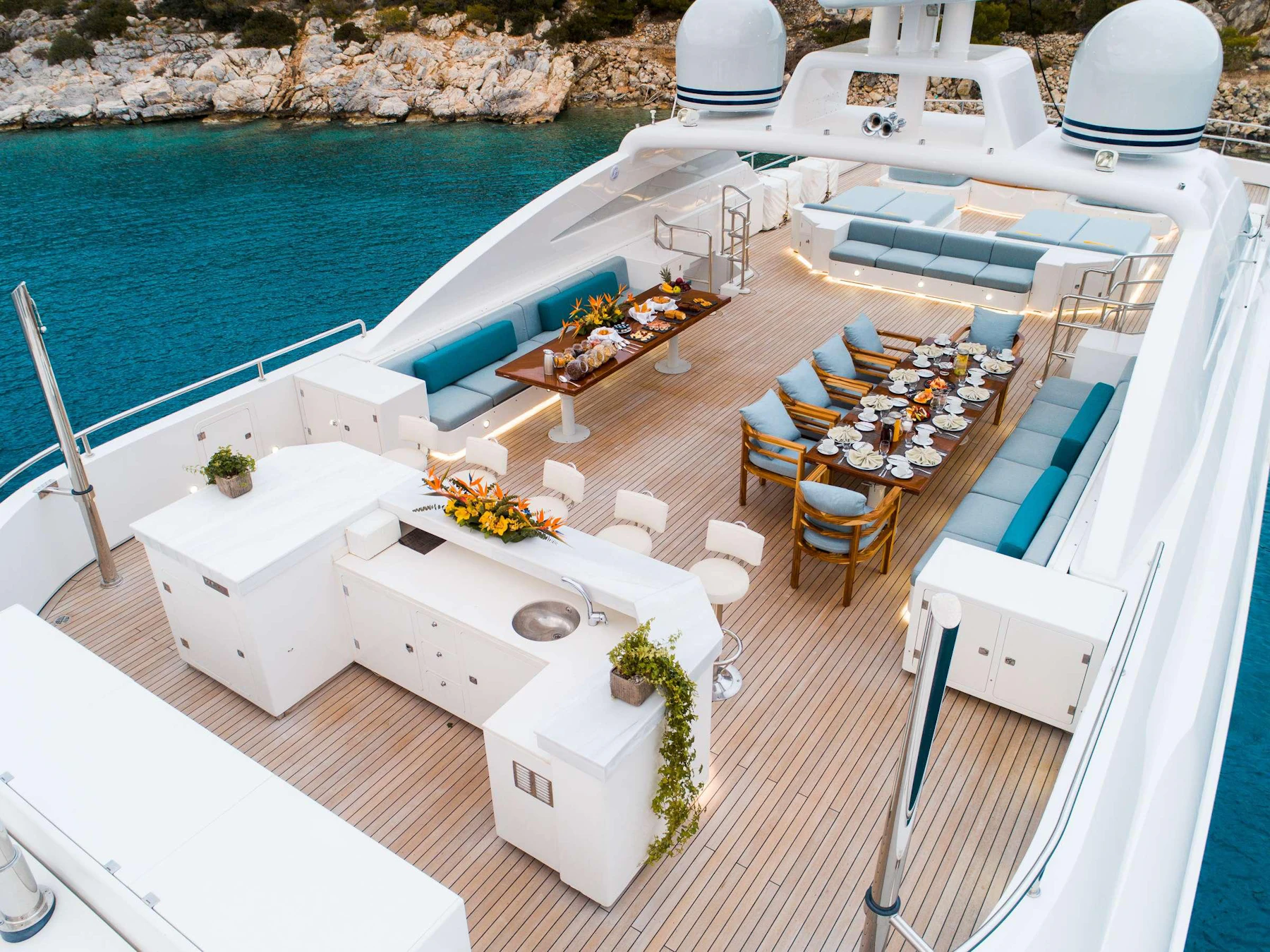 OCEANOS yacht charter 2