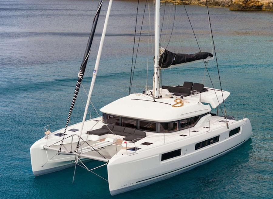 WANDERLUST Yacht for Charter | Lagoon Luxury Yacht Charter