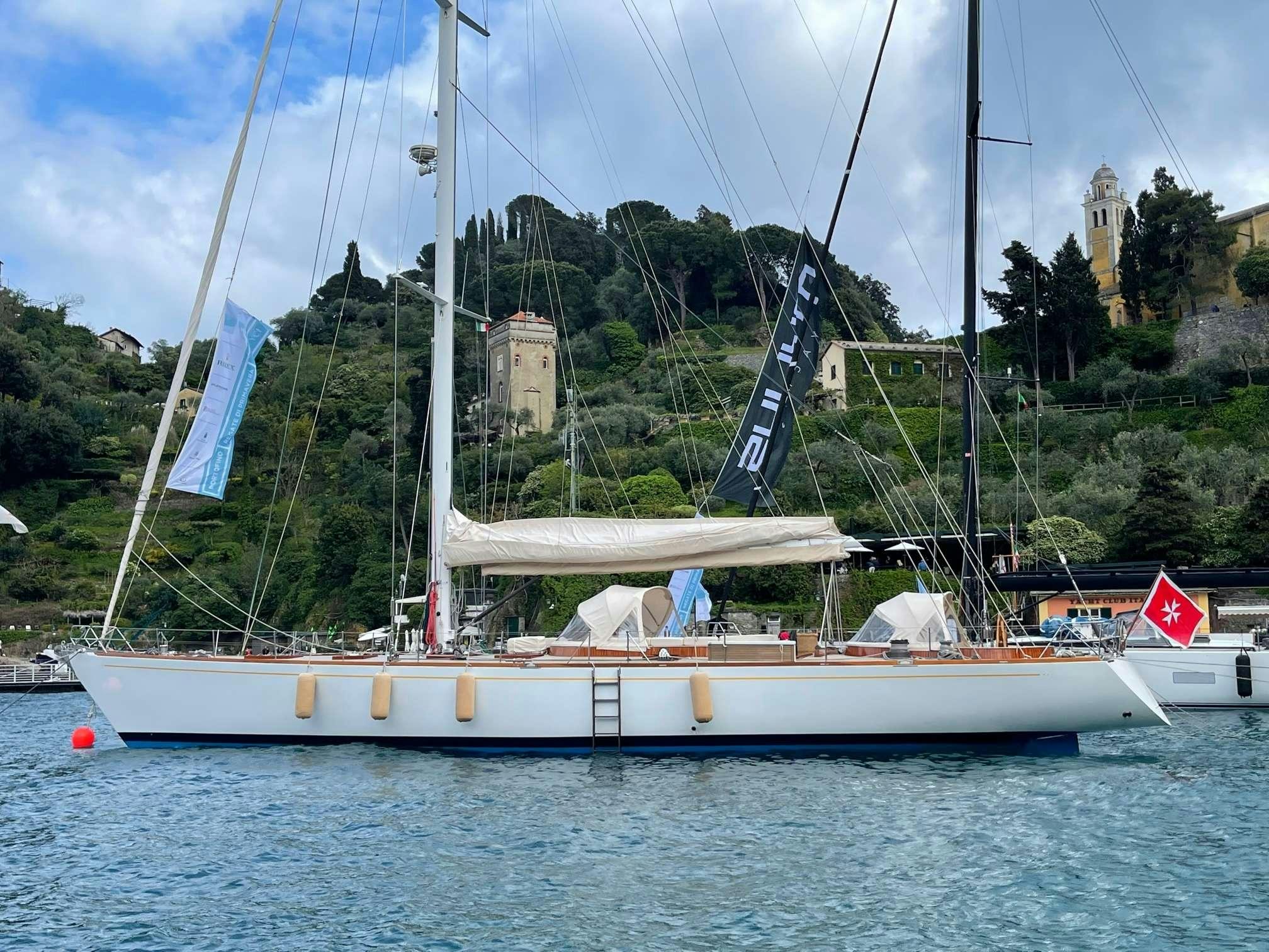 a boat in the water aboard QUARTA SANTA MARIA Yacht for Charter
