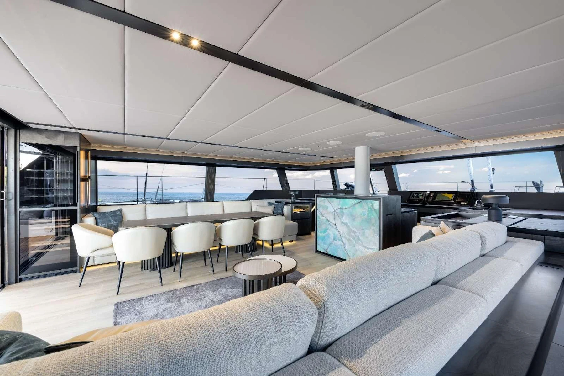 AGATA BLU yacht charter 3