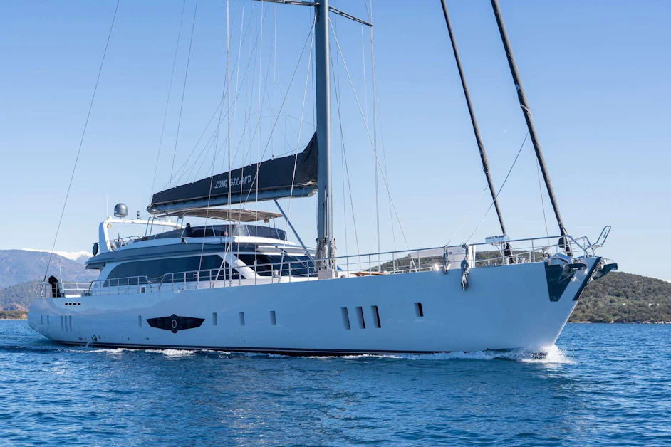 LONG ISLAND Yacht for Charter | 127' 11