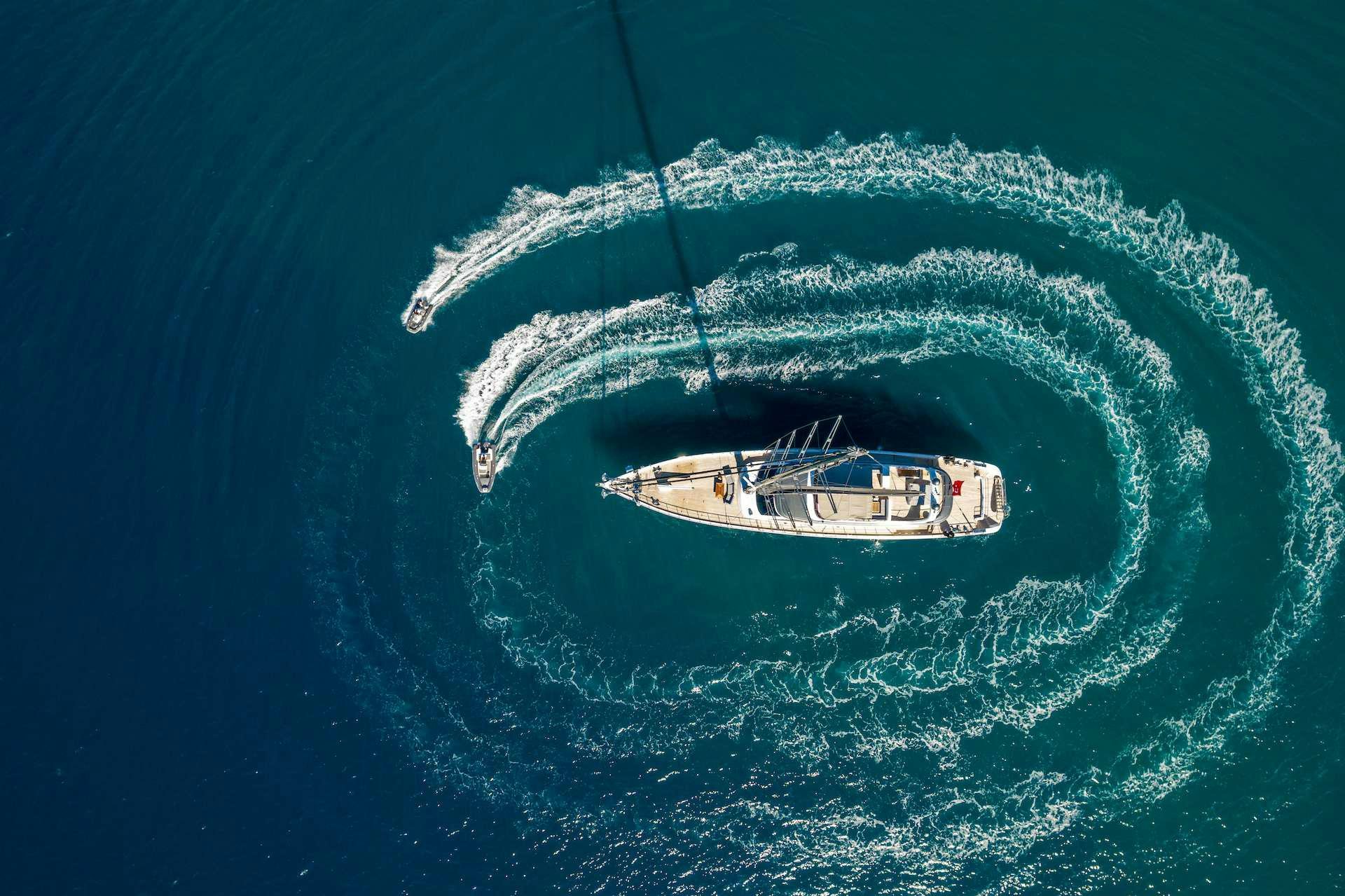 a boat in the ocean aboard LONG ISLAND Yacht for Charter