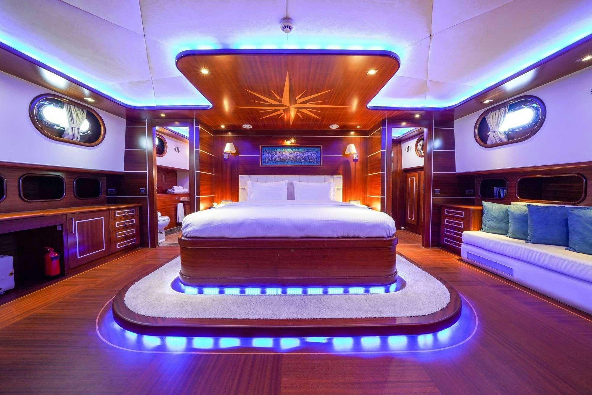 a bed in a train aboard LA BELLA VITA Yacht for Charter