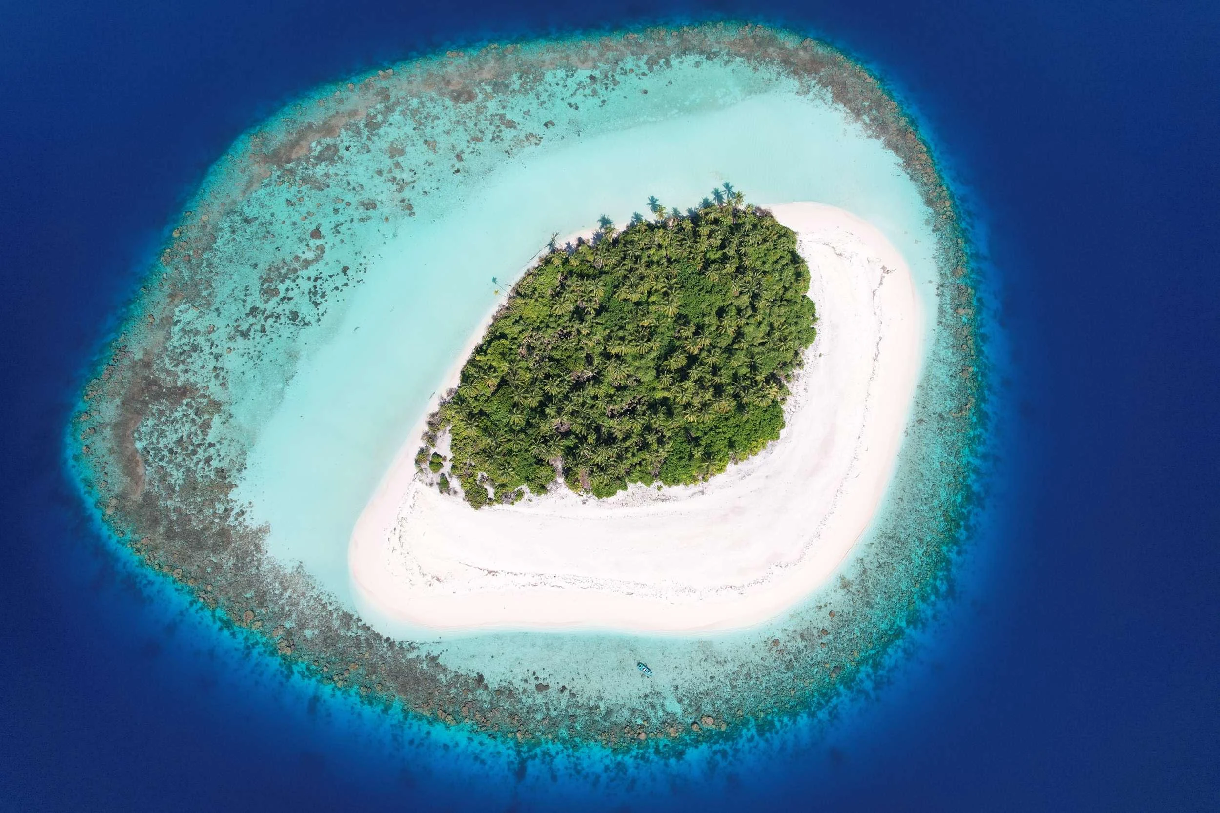 a small island with a small island aboard GALAKTIKA SKAY Yacht for Charter