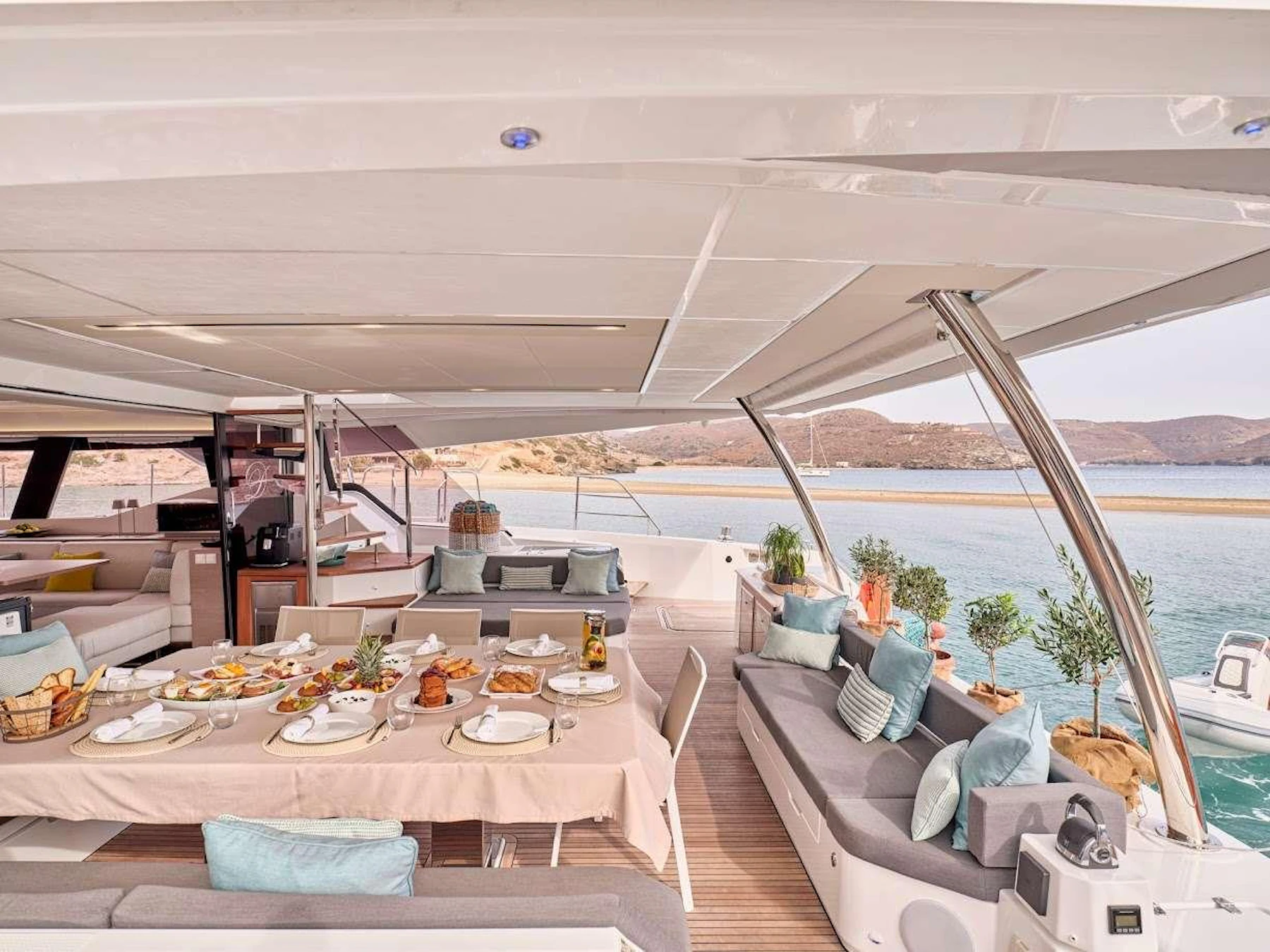 DOLLY yacht charter 5
