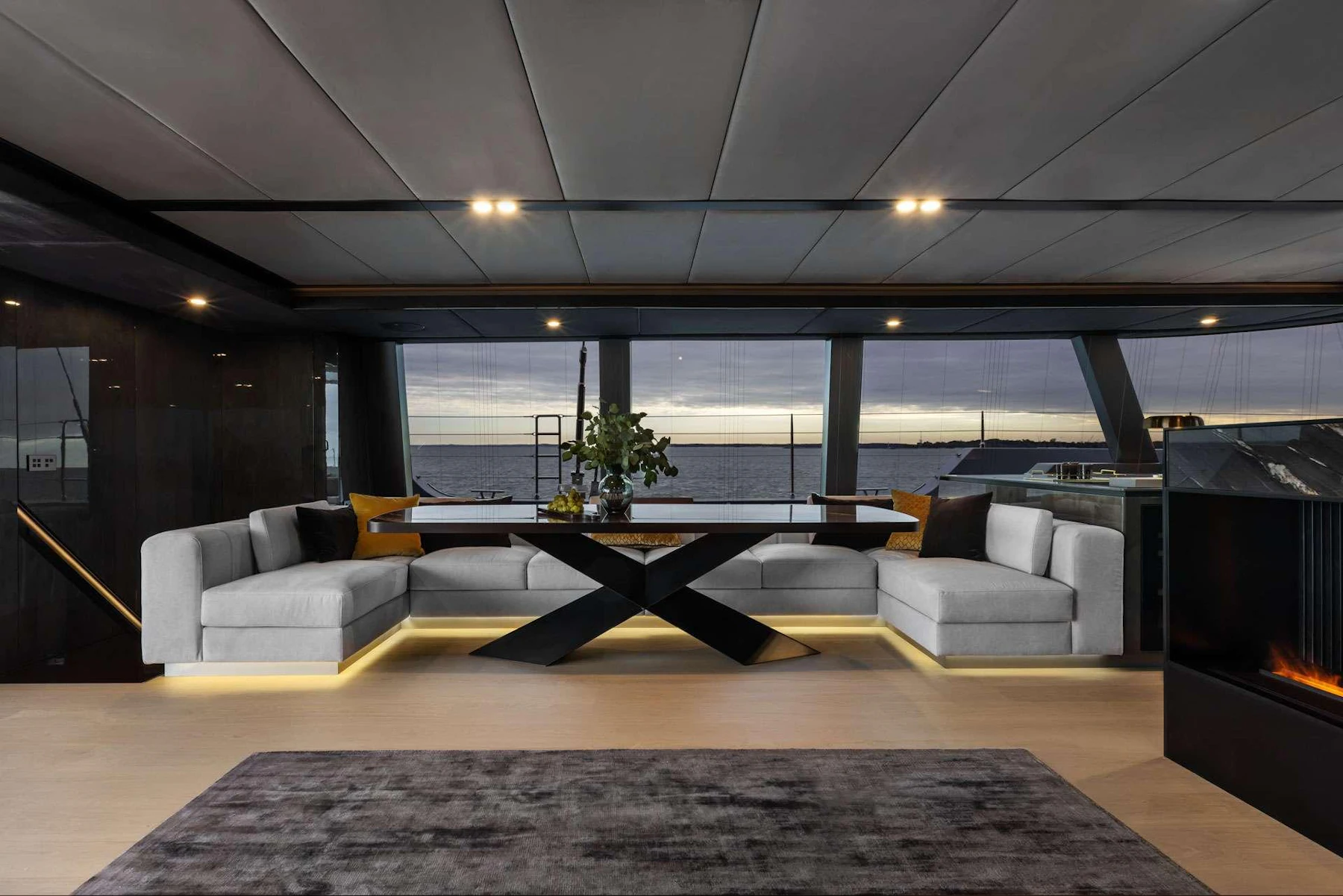 XMOTION yacht charter 3