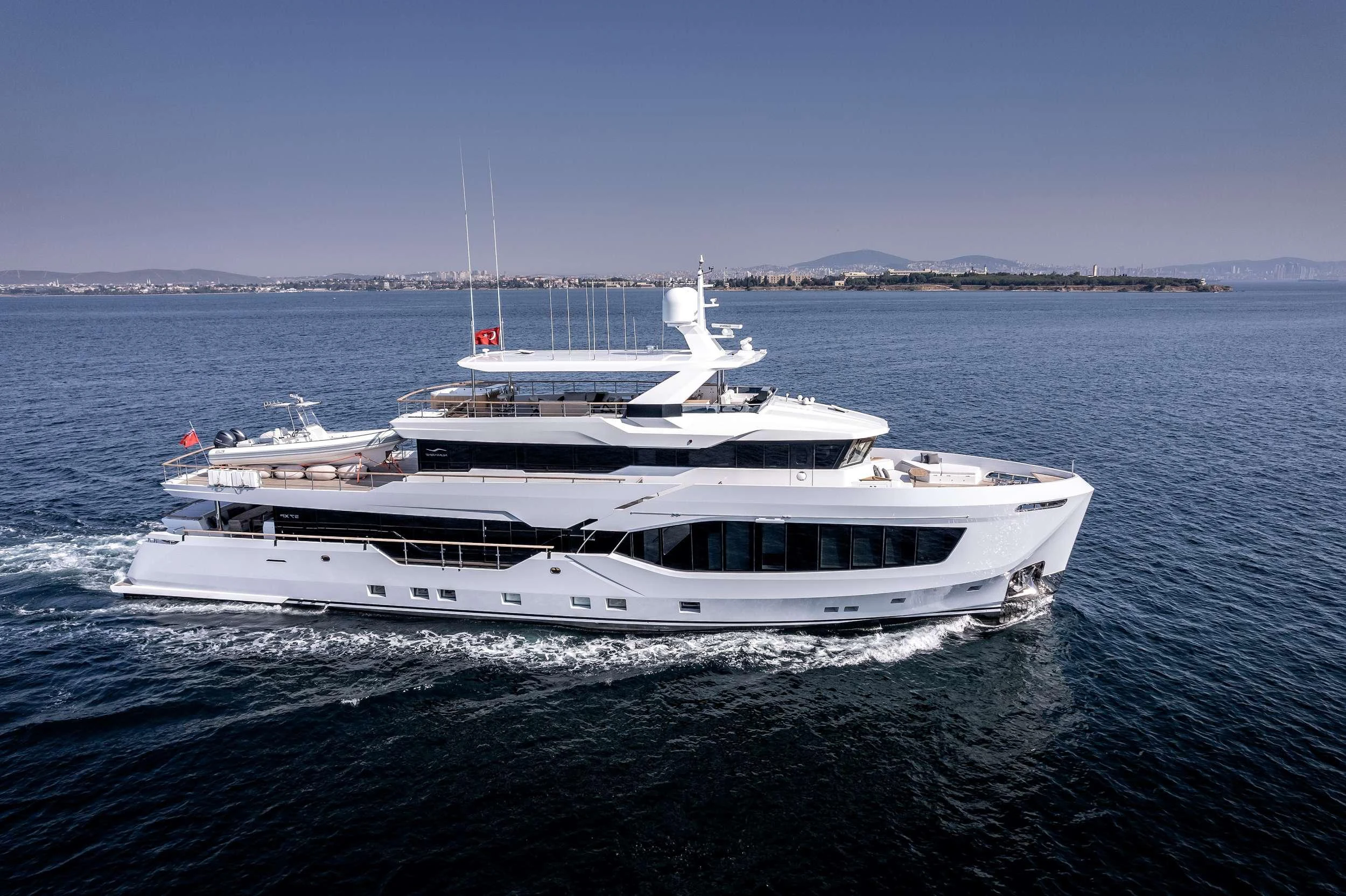 Watch Video for EAU LA LA Yacht for Charter