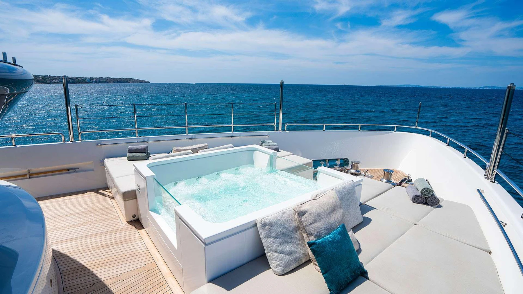 ON TIME yacht charter 5