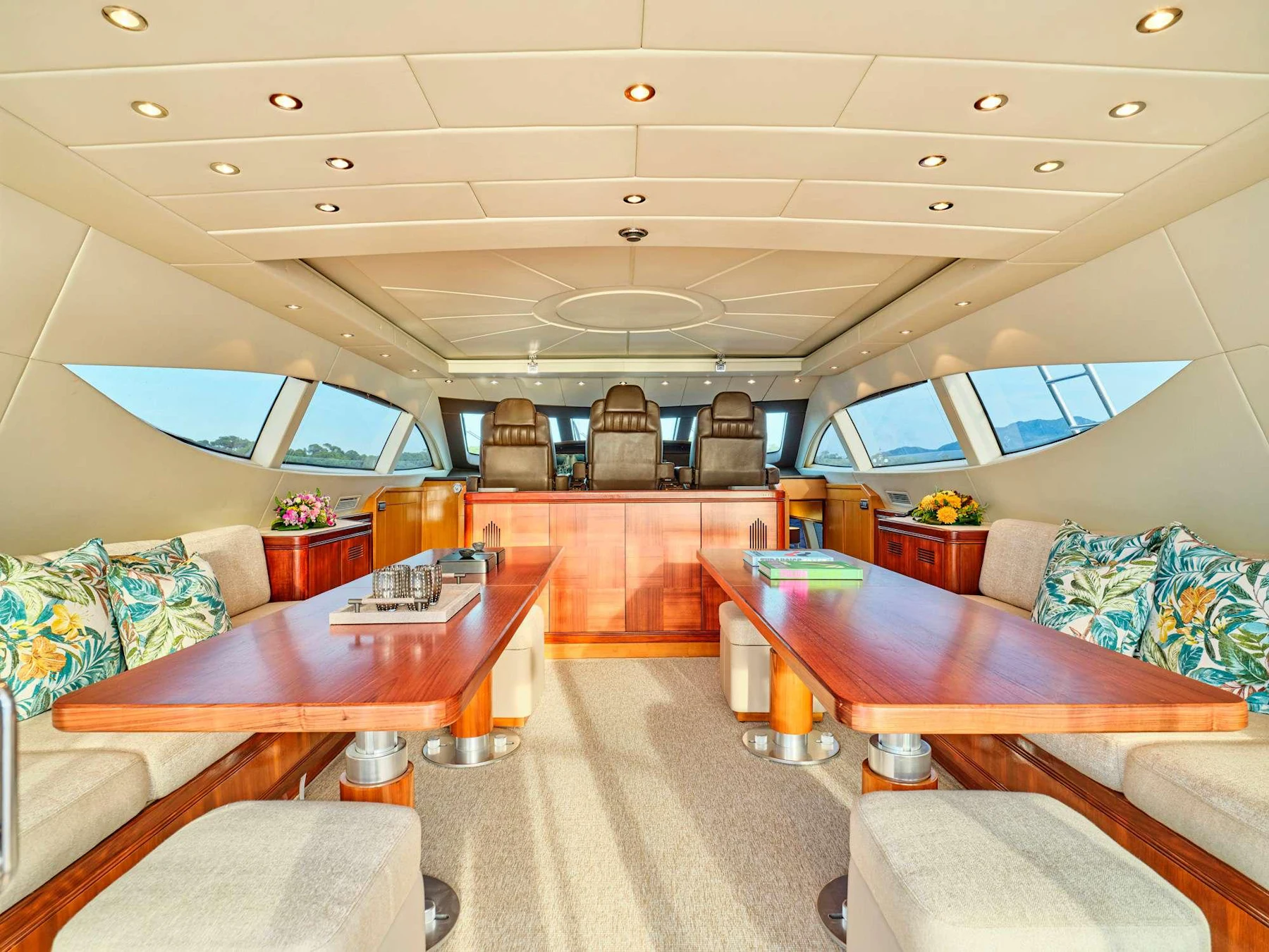 WET PANTHER yacht charter 3