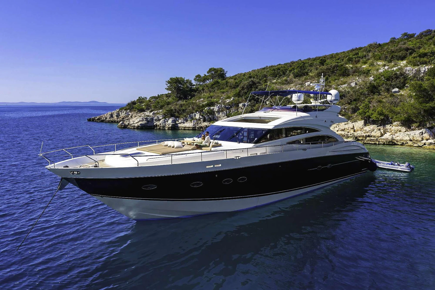 AGAVE yacht charter 4