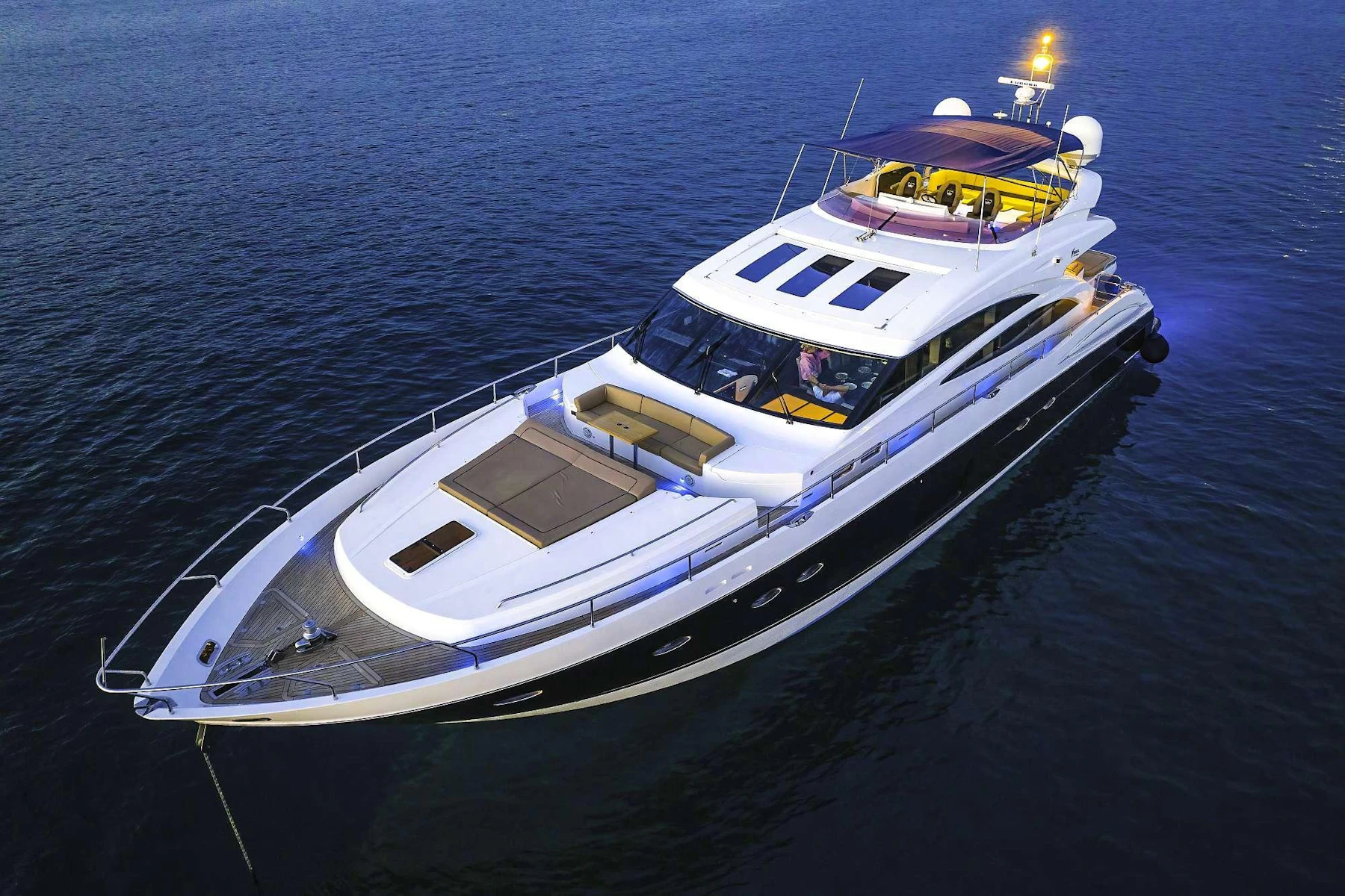 AGAVE yacht charter 5