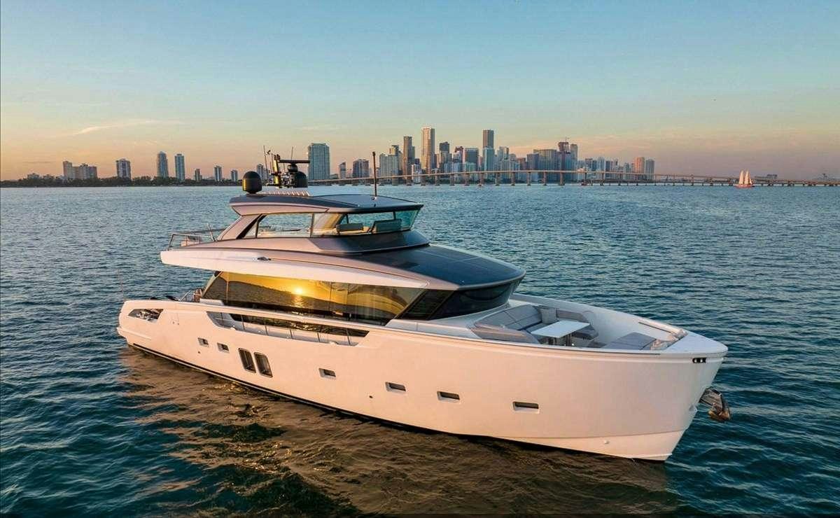 2019 SANLORENZO SX76 #16 Yacht for Charter | 87' 7