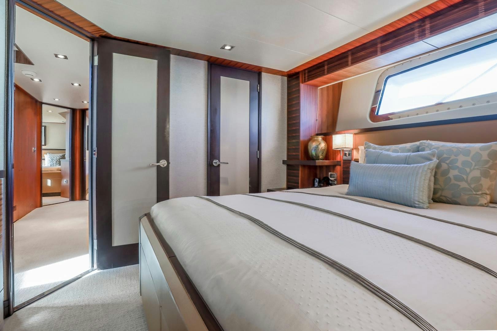 a bed in a room aboard FUGITIVE *NAME RESERVED* Yacht for Sale