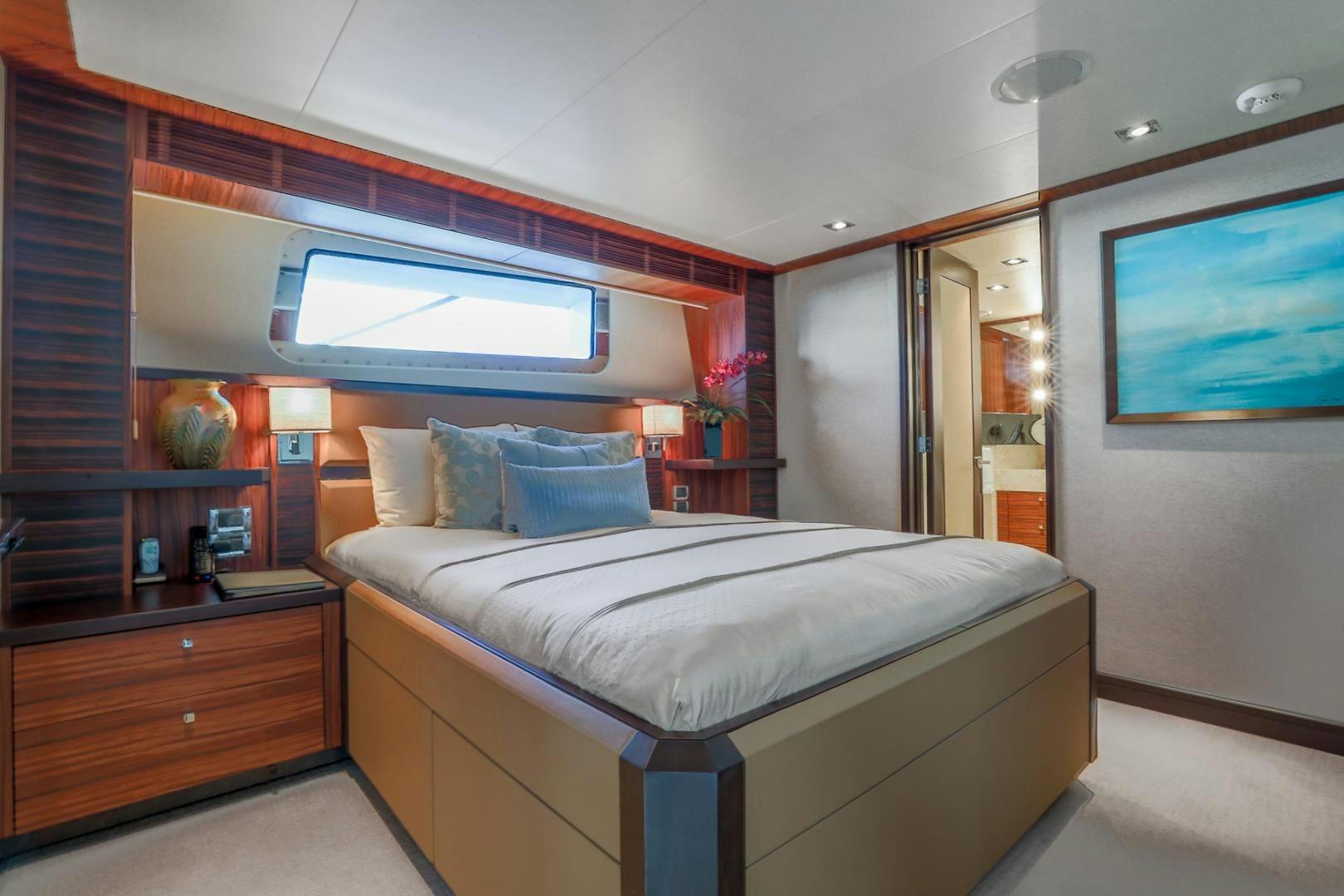 a bed in a room aboard FUGITIVE *NAME RESERVED* Yacht for Sale