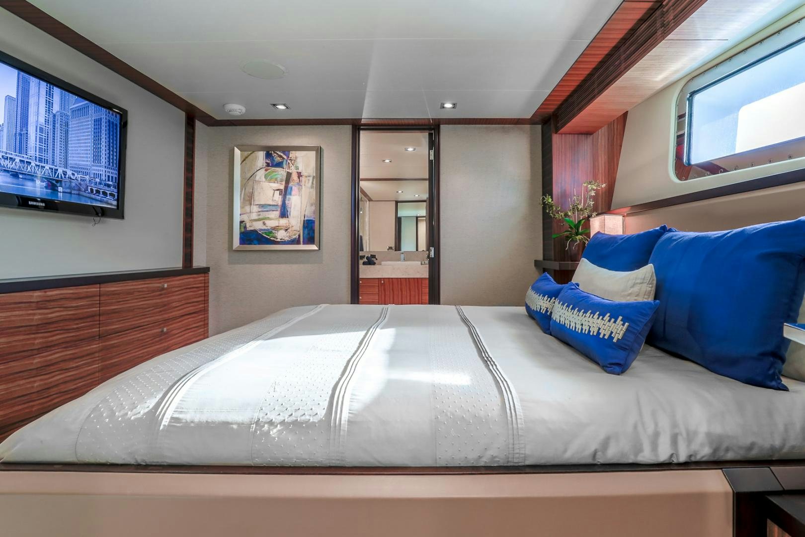 a bed in a room aboard FUGITIVE *NAME RESERVED* Yacht for Sale