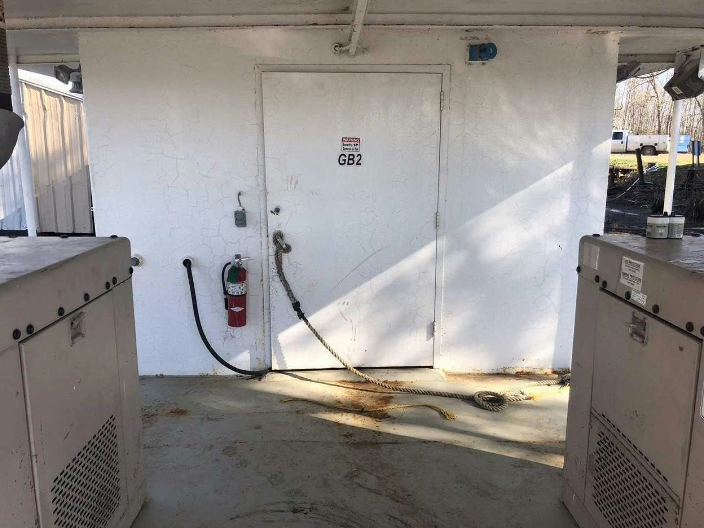 a room with a large white pipe aboard LAKEHOUSE Yacht for Sale